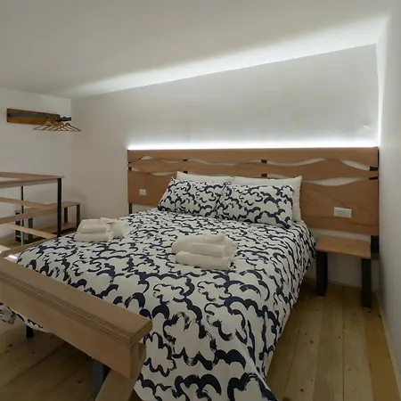 La Casa Del Ceramista Guest house Naples